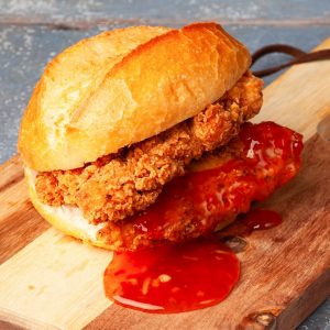 3 Crispy Chicken im Brötchen inkl. Asia Sauce